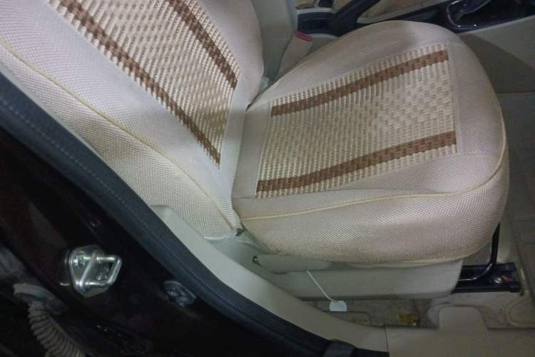 Used Suzuki Alivio 2015 1.6L Automatic Comfort Model
