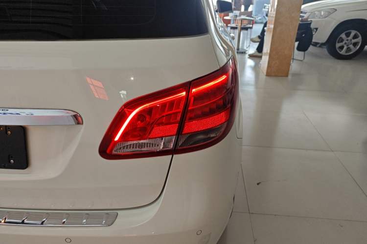 Used Mercedes-Benz B-Class 2019 B 200 Sport Edition
