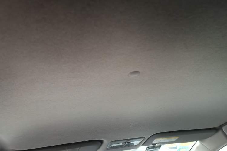 Used Toyota YARiS L Zhi Xiang 2018 1.5E CVT Champion Limited Edition Headliner