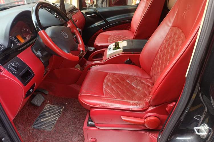 Used Mercedes-Benz Vito 2013 3.0L Elite Edition Left Front Seat