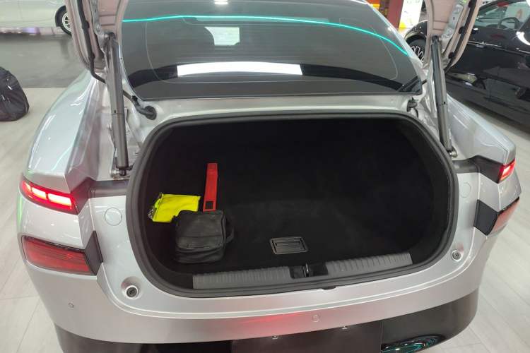 Used XPeng P7 2024 P7i 550 Pro