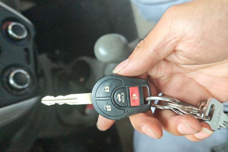 Used Nissan Sunny 2015 1.5XE Manual Comfort Edition Vehicle Key