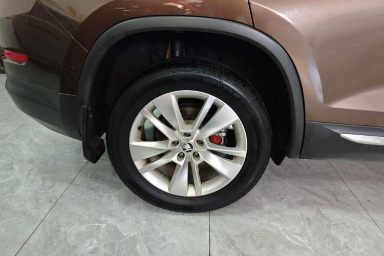 Used Skoda Kodiaq 2017 TSI330 5-Seat Two-Wheel Drive Luxury Edition Right Rear Wheel Hub