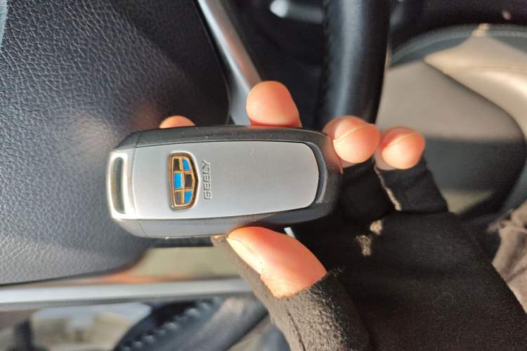 Used Geely Auto Vision X6 2016 1.8L Manual Luxury Model