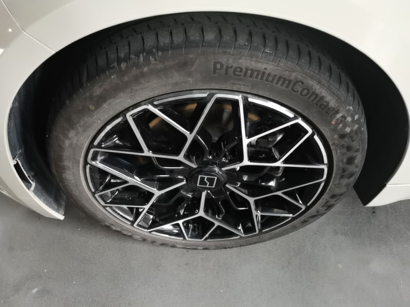 Zeekr 001 2024 WE Edition 95 kWh All-Wheel Drive — снимка 10