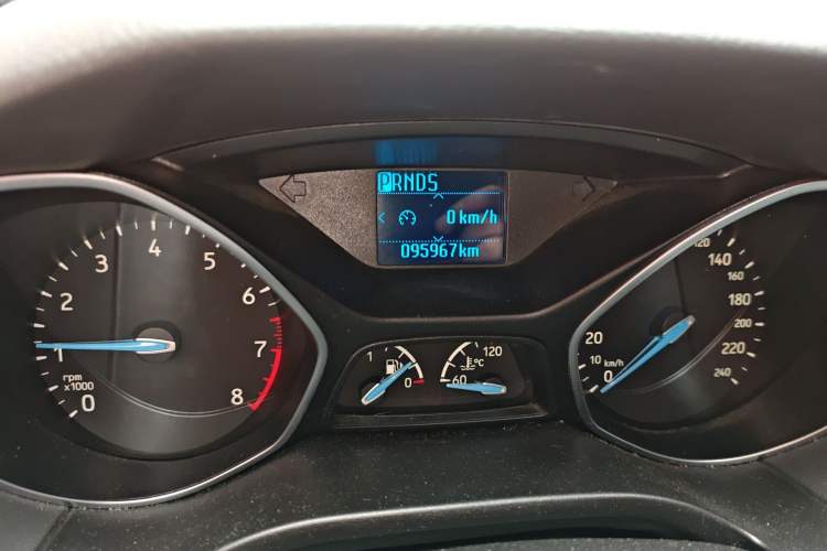 Used Ford Focus 2017 Sedan 1.6L Automatic Fashion Edition Smart Drive Version
