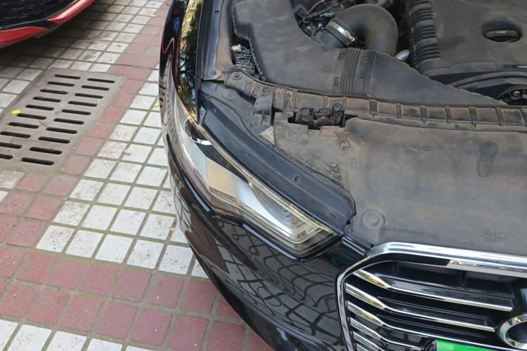 Used Audi A6L 2012 TFSI Standard Model Right Front Headlight