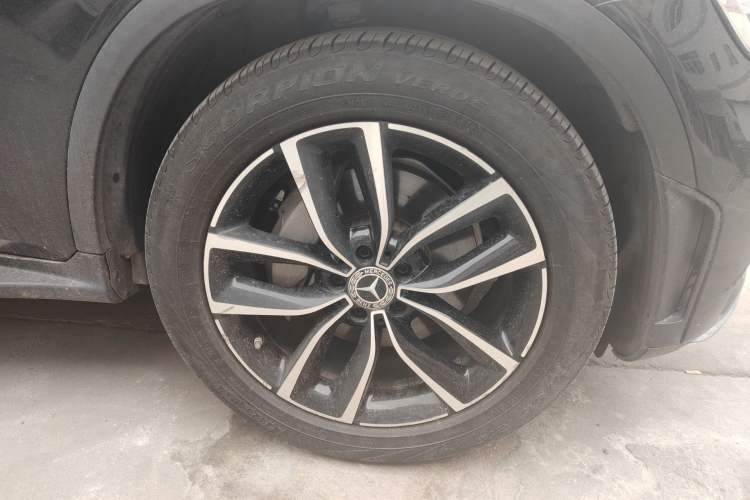 Used Mercedes-Benz GLC 2020 GLC 300 L 4MATIC Dynamic Edition Right Front Wheel Hub