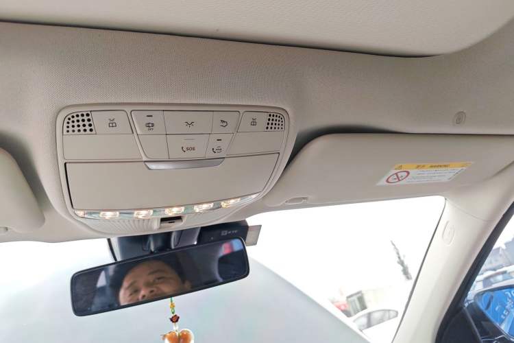 Used Mercedes-Benz E-Class 2023 Updated E 300 L Fashion Edition Headliner