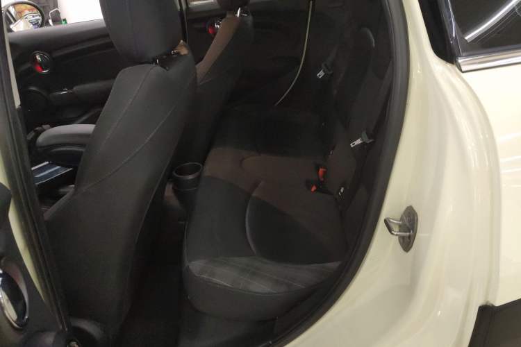 Used MINI MINI 2016 1.5T COOPER Five-Door Edition