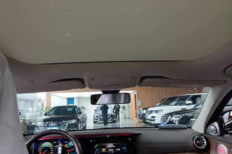 Used Mercedes-Benz E-Class 2023 Updated E 300 L Luxury Edition
