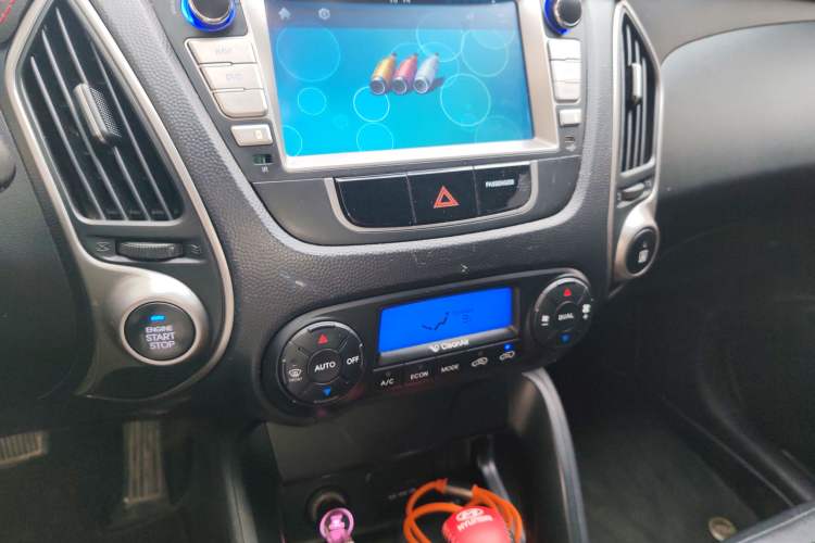 Used Hyundai ix35 2012 2.0L Automatic Two-Wheel Drive Elite Edition GLS
