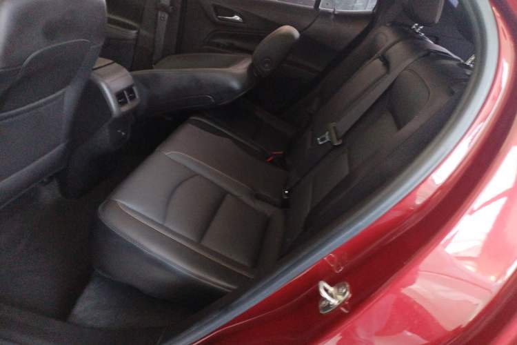 Used Chevrolet Equinox 2019 535T Automatic YuJie Edition China V Standard Left Rear Seat