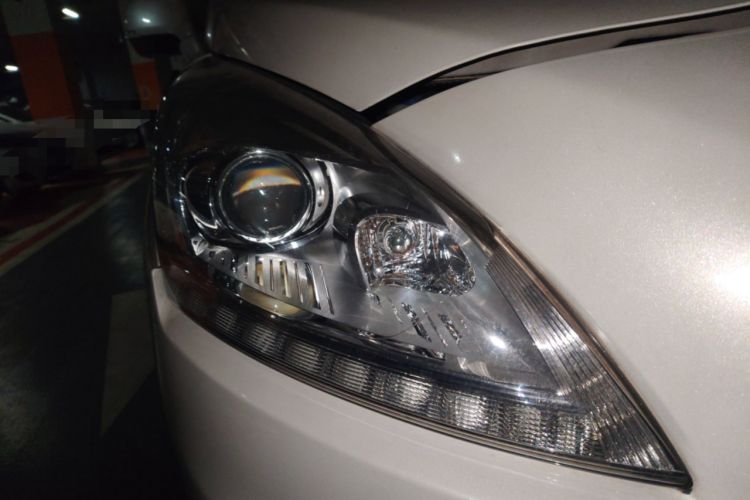 Used Peugeot 3008 2013 1.6THP Automatic Prestige Edition Right Front Headlight