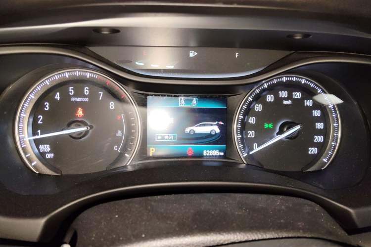 Used Buick GL6 2018 18T 6-Seater Prestige Model
