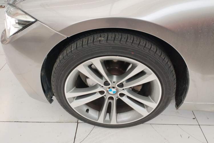 Used BMW 3 Series 2016 316i Fashion Model Exterior 4