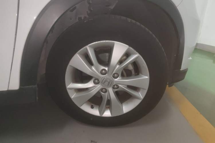 Used Honda Vezel 2015 1.5L CVT two-wheel drive Comfort trim Right Front Wheel Hub