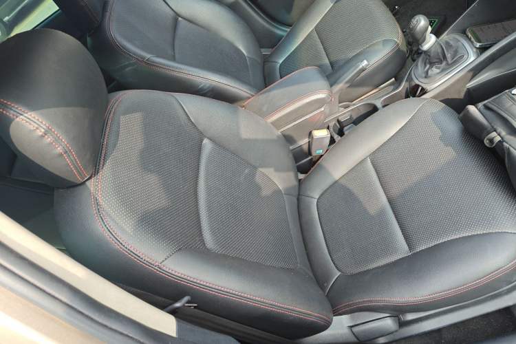 Used Kia K2 2015 Sedan 1.4L MT GLS
