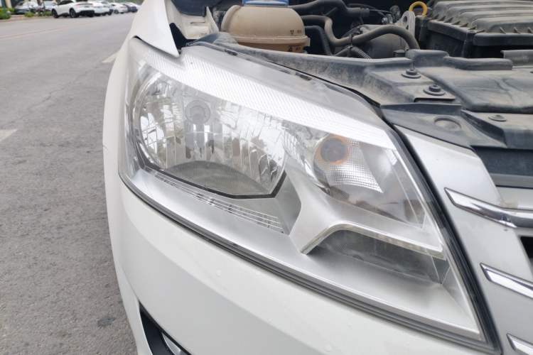 Used Volkswagen Santana 2015 1.6L Manual Comfort Edition