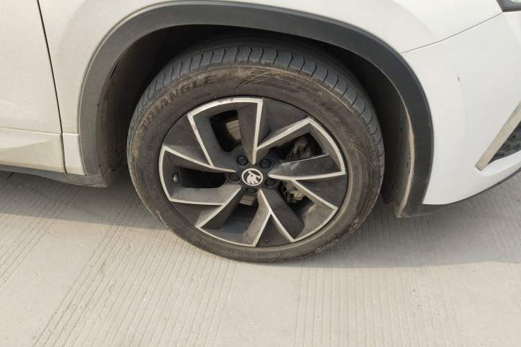 Used Skoda Kamiq 2020 Facelifted GT 1.5L Automatic Flagship Version China VI Standard Right Front Wheel Hub
