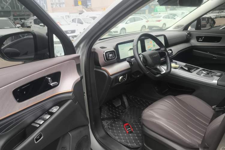 Used Chery Tiggo 9 C-DM 2025 1.5T 106KM Ultra-Comfort Edition 5 Seats Lithium-NMC