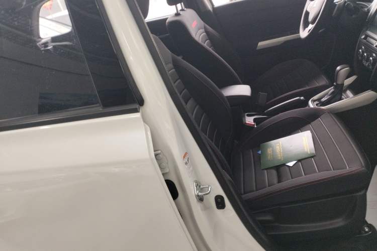 Used Suzuki Vitara 2016 1.4T Automatic Two-Wheel Drive Elite Model Right Front Seat