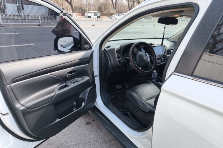 Used Mitsubishi Outlander 2018 2.4L 4x4 Elite Edition 5 Seats
