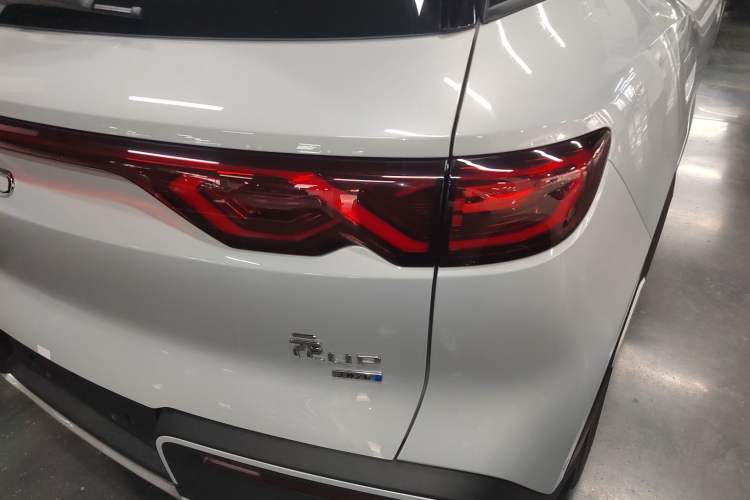 Used BYD Yuan UP 2025 Intelligent Driving Version 401 km Leading Edition
