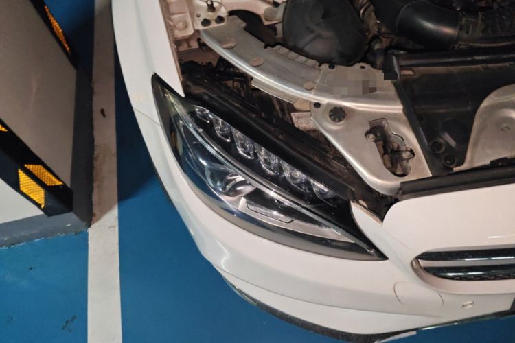 Used Mercedes-Benz C-Class 2017 Facelift C 200 Station Wagon Right Front Headlight