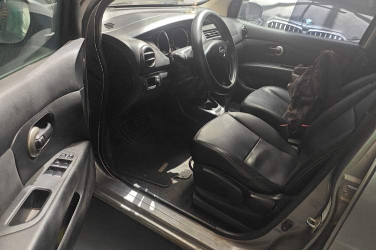 Used Nissan Livina 2013 1.6XE CVT Comfort Edition
