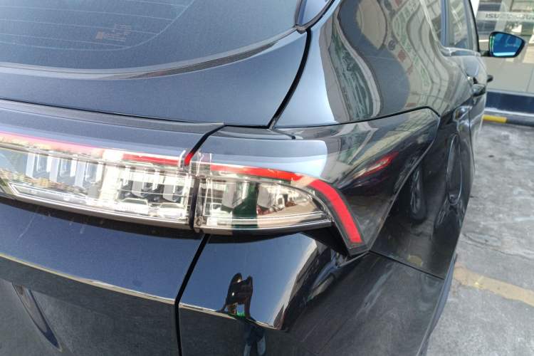 Used JETOUR X70 PLUS 2025 1.5T Flagship 7-Seater Right Rear Taillight