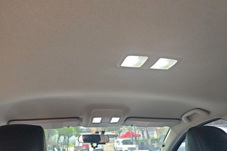 Used Mazda 3 Axela 2016 Sedan 1.5L Automatic Comfort Model