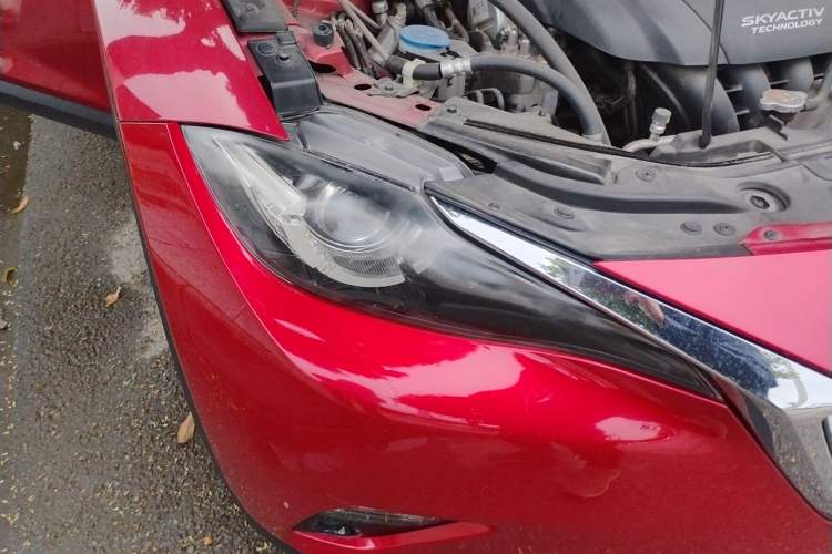 Used Mazda CX-4 2016 2.0L Automatic 2WD Blue Sky Luxury Edition Right Front Headlight