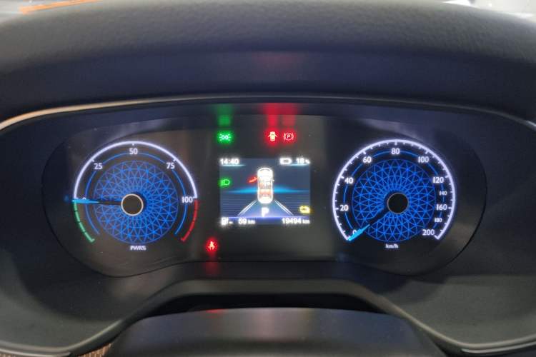 Used Hongqi E-QM5 2023 Base Travel Edition