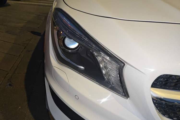 Used Mercedes-Benz CLA 2015 CLA 220 4MATIC Right Front Headlight