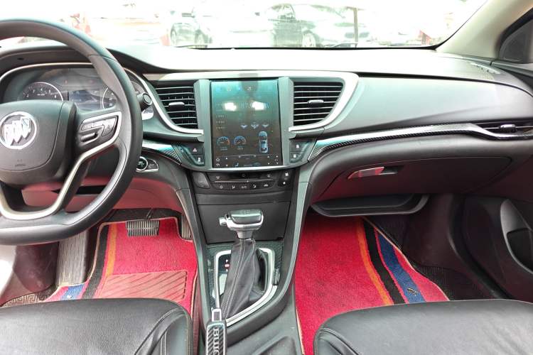 Used Buick GT 2015 15N Automatic Deluxe Edition Audio And AC Panel