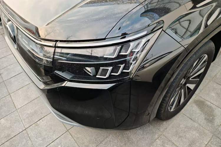 Used Volkswagen Teramont 2025 Tiguan Pro 450TSI 4Motion Explorer Edition
