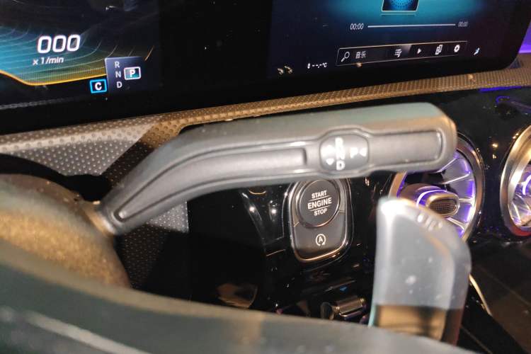 Used Mercedes-Benz A AMG 2020 AMG A 35 4MATIC Gear Lever