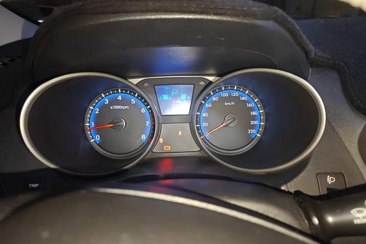 Used Hyundai ix35 2015 2.0L Automatic 2WD Smart Type China IV