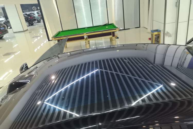 Used Avatr 06 2025 Ultra Pure Electric Edition Roof