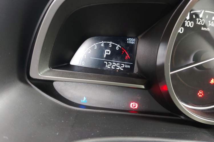 Used Mazda 3 Axela 2017 Sedan 1.5L Automatic Luxury Model Emission Standard China V
