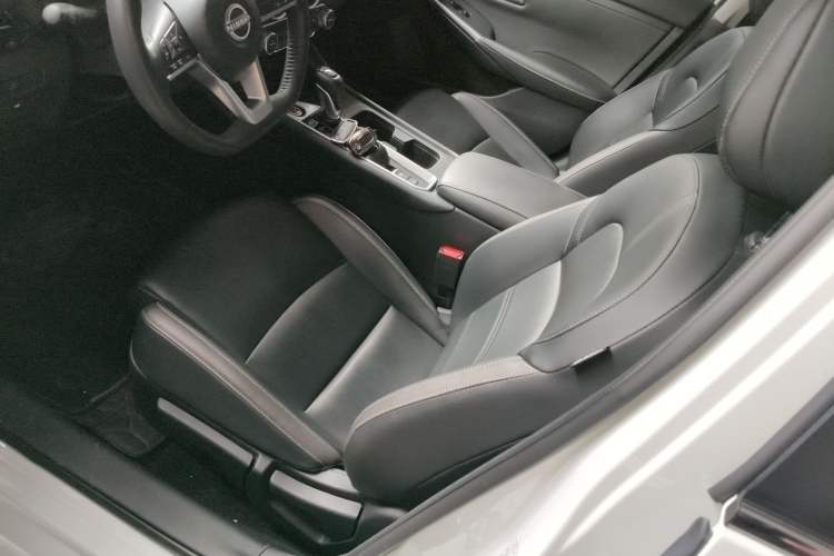 Used Nissan Sylphy 2023 Revised 1.6L CVT Enjoyment Edition Left Front Seat