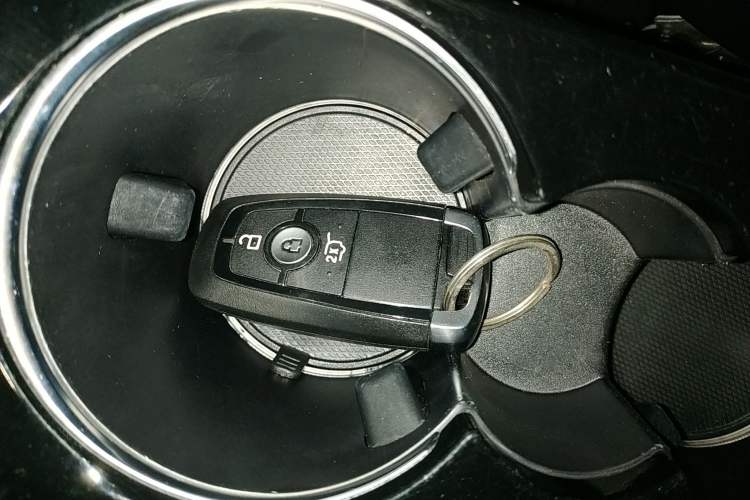 Used Ford Escape 2020 EcoBoost 245 Four-Wheel Drive ST-LINE Deluxe Edition
