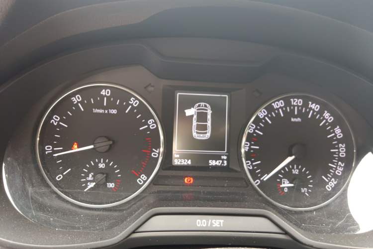 Used Skoda Octavia 2017 1.6L Automatic Smart Drive Edition
