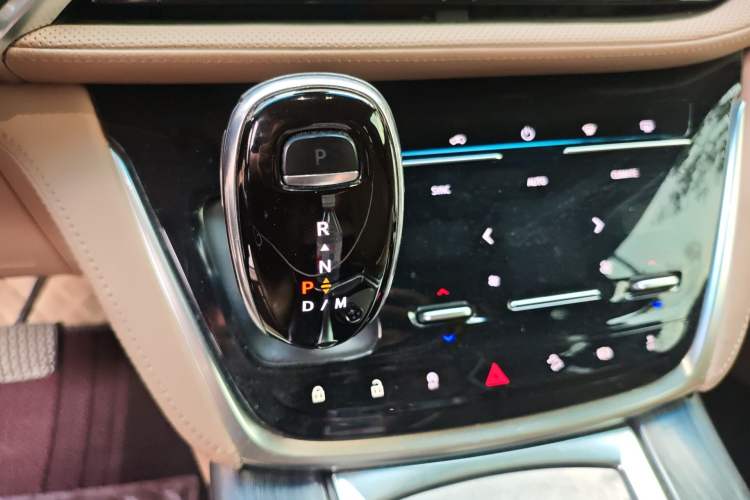 Used Buick GL8 2020 ES Land Cruiser 653T Luxury Model
