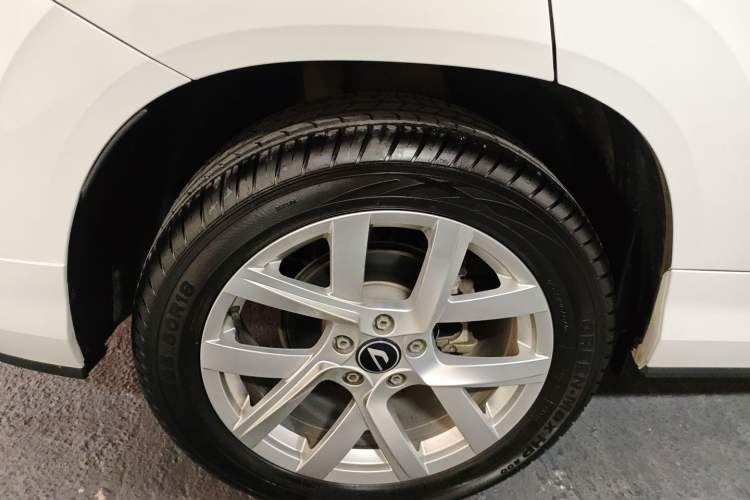 Used Jetta VS5 2024 280TSI Manual Pioneer Edition Right Rear Wheel Hub