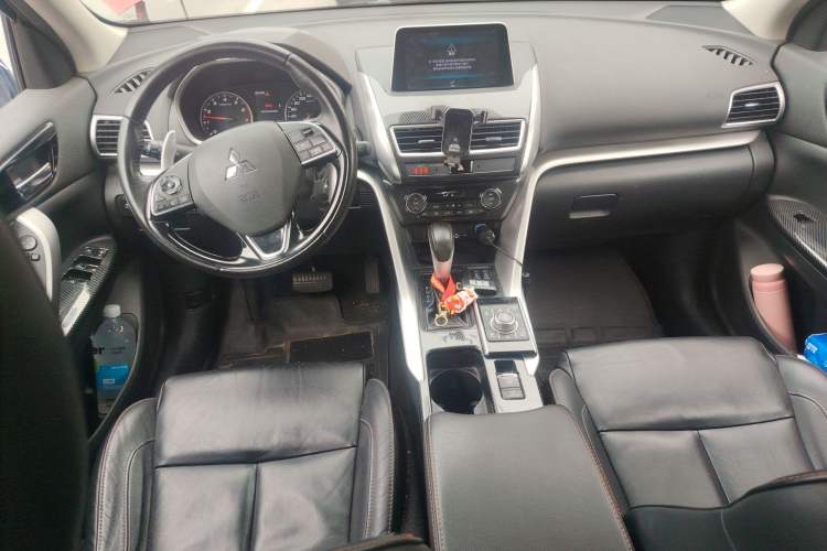 Used Mitsubishi Eclipse Cross 2018 1.5T CVT Four-Wheel Drive TrueMe Edition Center Console