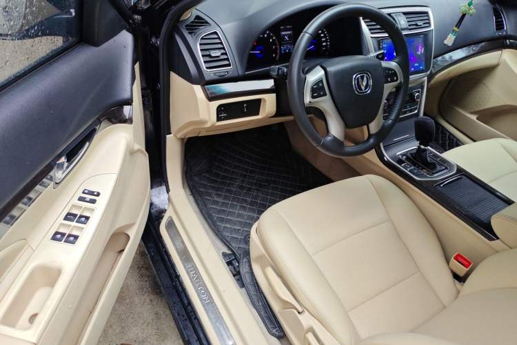 Used Changan Raeton 2016 1.8T Automatic Smart Enjoyment Deluxe Model