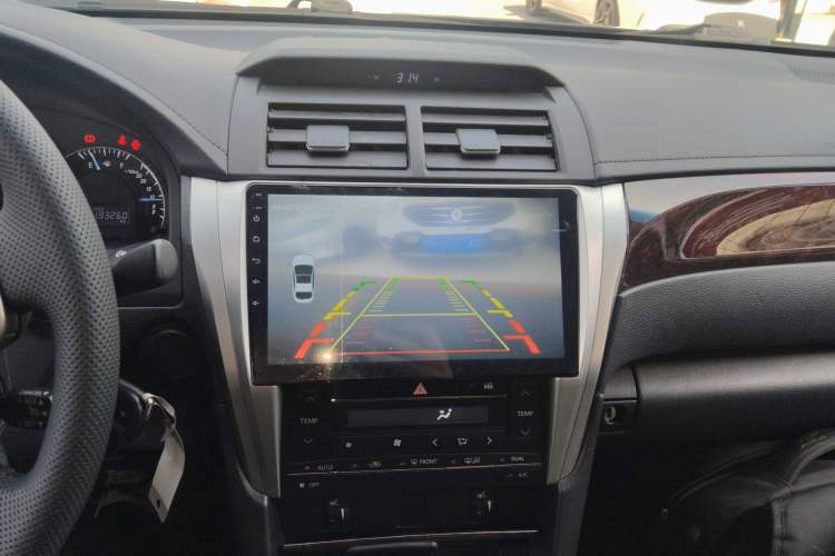 Used Toyota Camry 2015 2.0G Premier Edition Audio And AC Panel