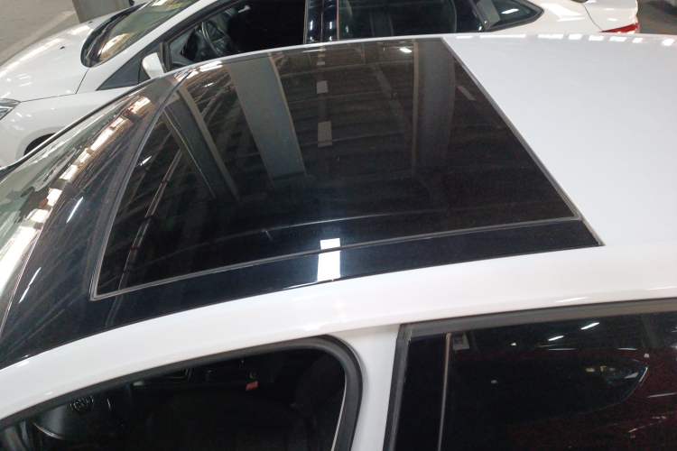 Used Volkswagen Golf 2016 230TSI Automatic Comfort Version
